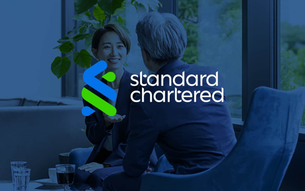 standard chartered logo